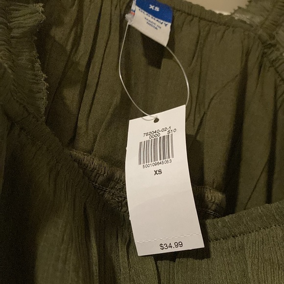 NWT old navy tank top blouse - Picture 4 of 4